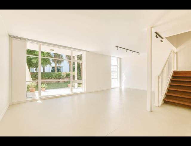 3 BEDROOM DUPLEX FOR SALE IN HYDE PARK